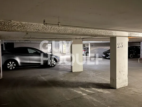 Parking / box Paris 1 pièce(s)