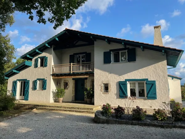 Loue maison 275m² Arcangues avec piscine