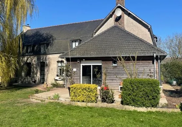 Maison 9 pièces 240 m²