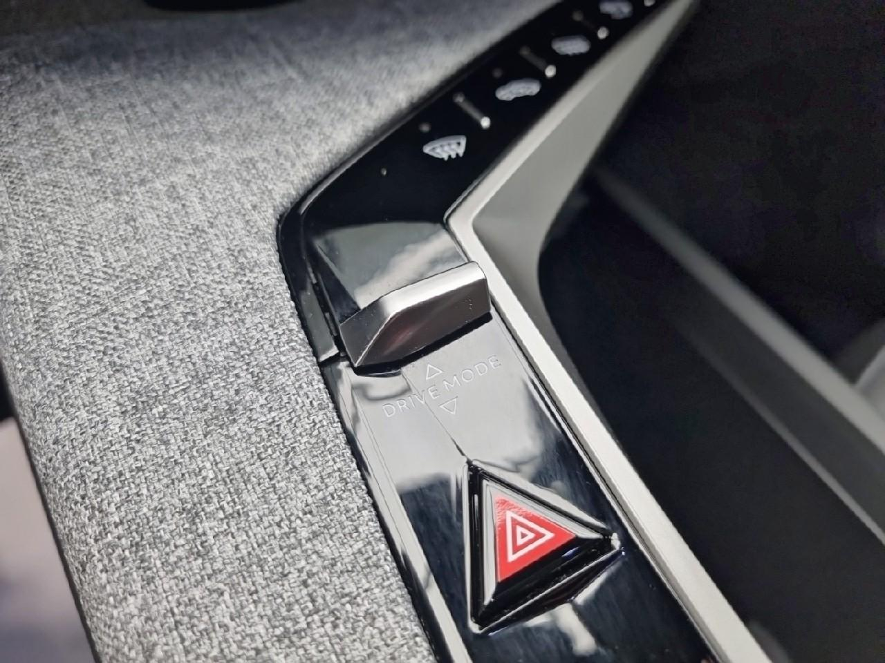 Peugeot 3008 hybrid 145 e-dcs6 allure — photo 18