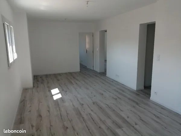 T3 55 m² - Entièrement rénové - DPE D - Climatisation