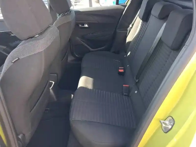 Peugeot 208 puretech 75 s&amp;s bvm5 — photo 10
