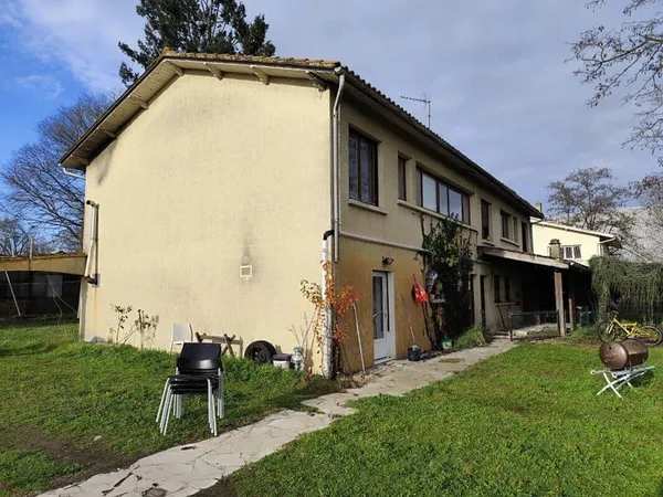 Immeuble 130 m²