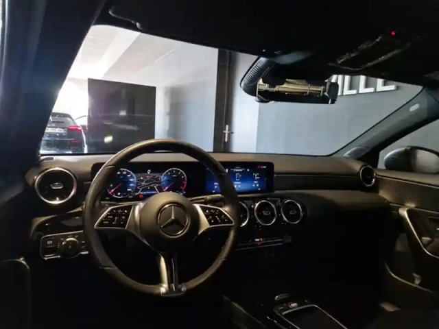 Mercedes Classe A 180 business line — photo 37