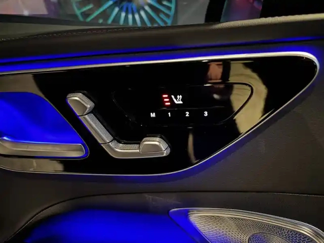 Mercedes Classe C 300 e 9g-tronic e-hybrid eq — photo 52