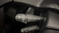 Peugeot 2008 1.2 PureTech 100ch S&S Allure — photo 23