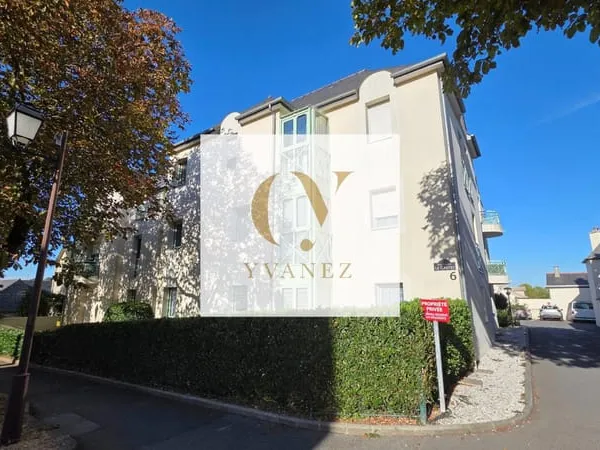 CHÂTEAUGIRON CENTRE T2 de 49 m2 avec garage Appartement
