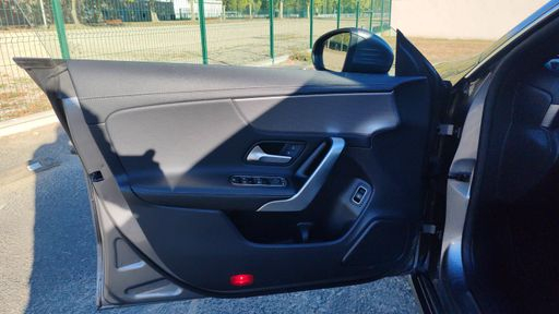 Mercedes Classe CLA Shooting Brake 200 163 7G-DCT - Progressive Line – 2023 – 122578 km – Essence – Boîte Automatique — photo 41