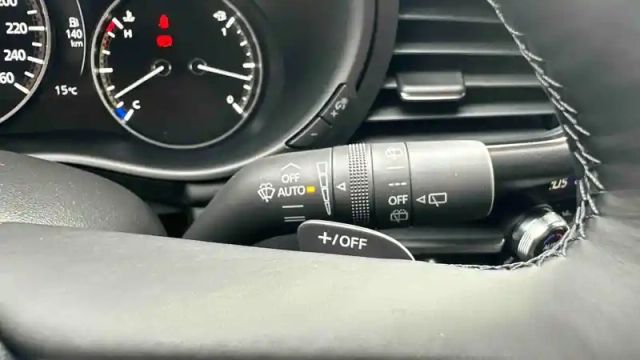 Mazda Mazda3 5 portes 2.5l e-skyactiv-g m hybrid 140 ch bva6 — photo 94