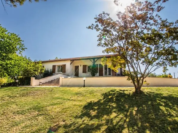Maison 7 pièces 136 m²