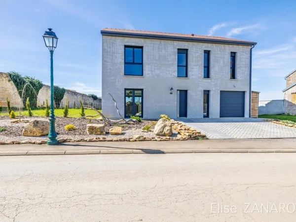 Belle maison individuelle avec 4 chambres à Roussy !