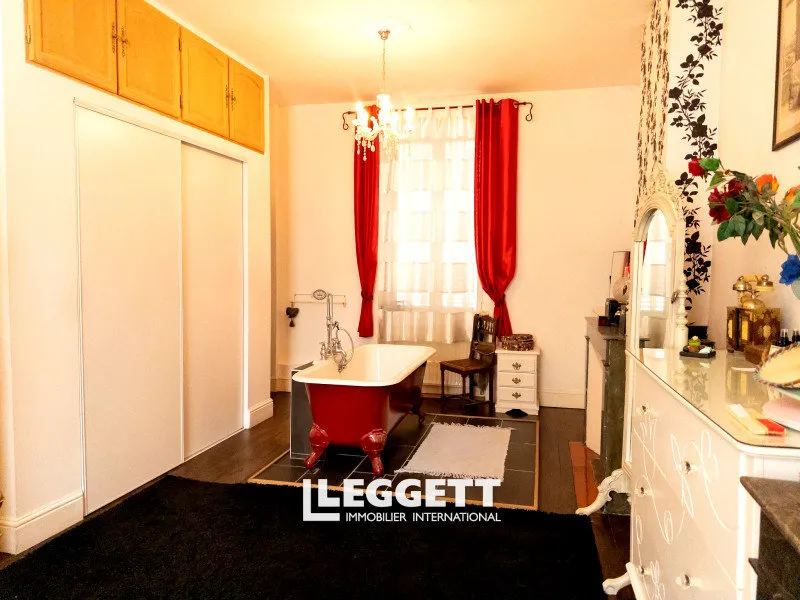 Photo 8