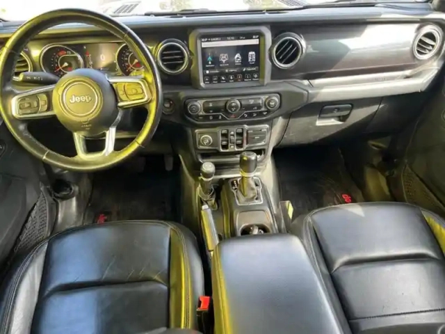 Jeep Wrangler 2.2 crdi 200 unlimited sahara — photo 18