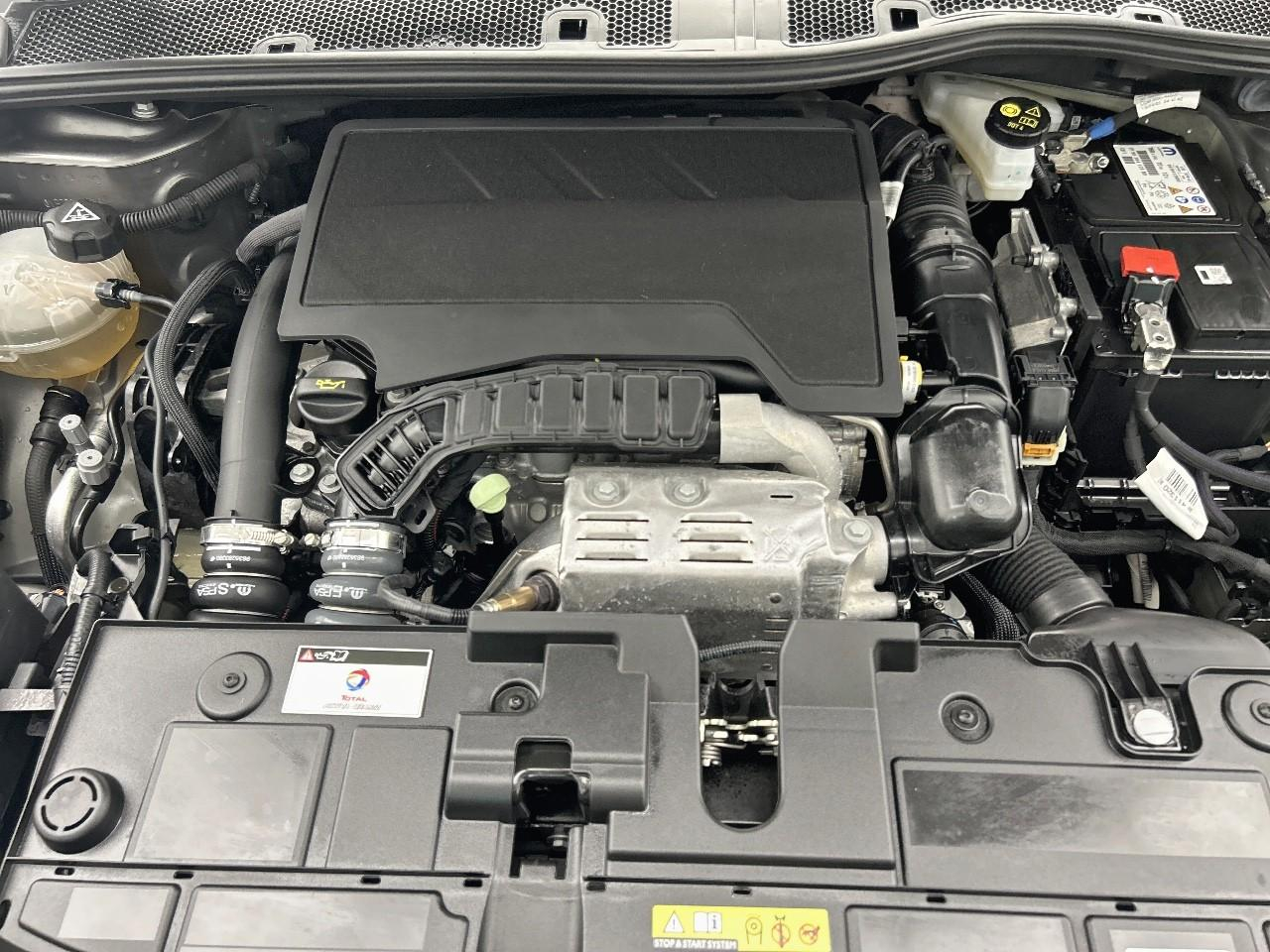 Citroën C4 X puretech 130 s&s eat8 shine — photo 15