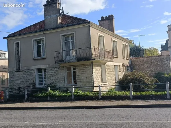 Propriété 7 pièces 186 m²