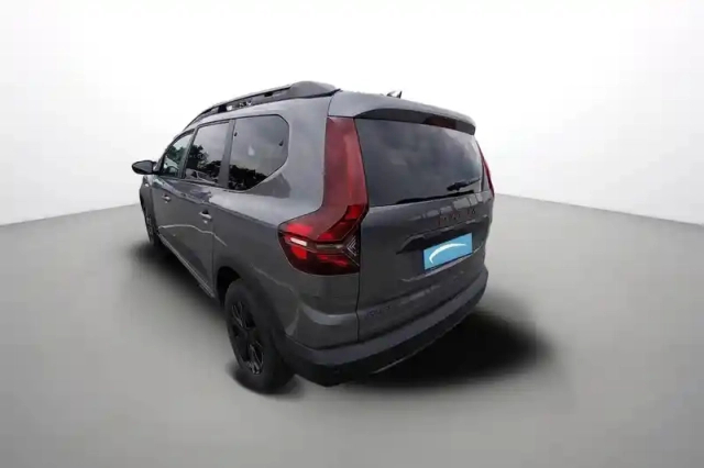 Dacia Jogger tce 110 7 places gsr2 — photo 4