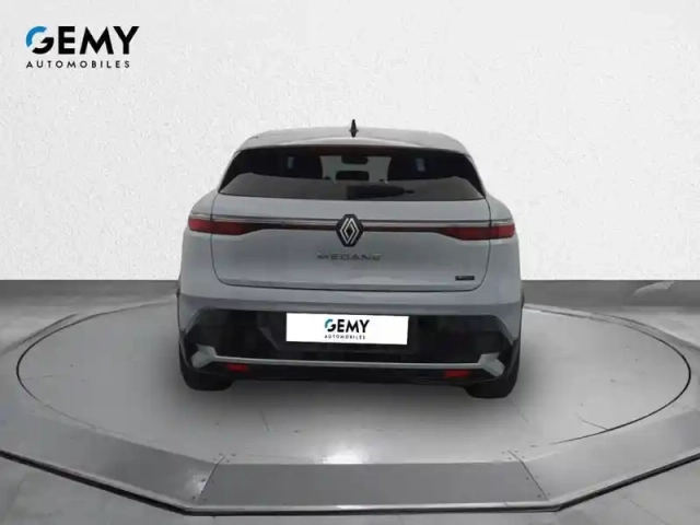 Renault Megane e-tech 220 ch autonomie confort gsr2 — photo 5
