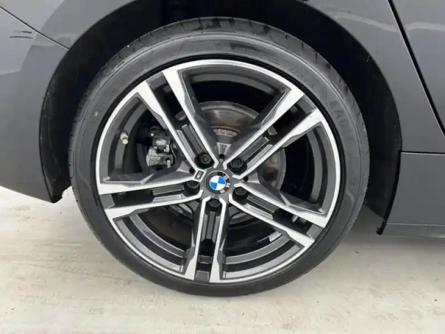 Bmw Serie 1 118da 150ch m sport + toit ouvrant + sièges — photo 22