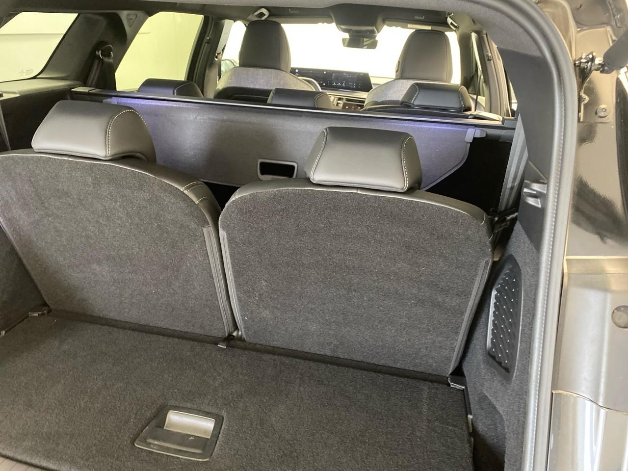 Peugeot 5008 hybrid 136 e-dcs6 gt — photo 24