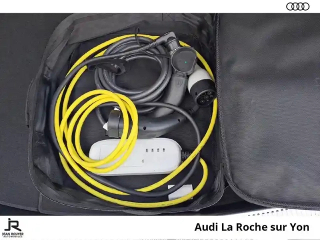 Audi A8 60 tfsi e tiptronic 8 quattro — photo 14