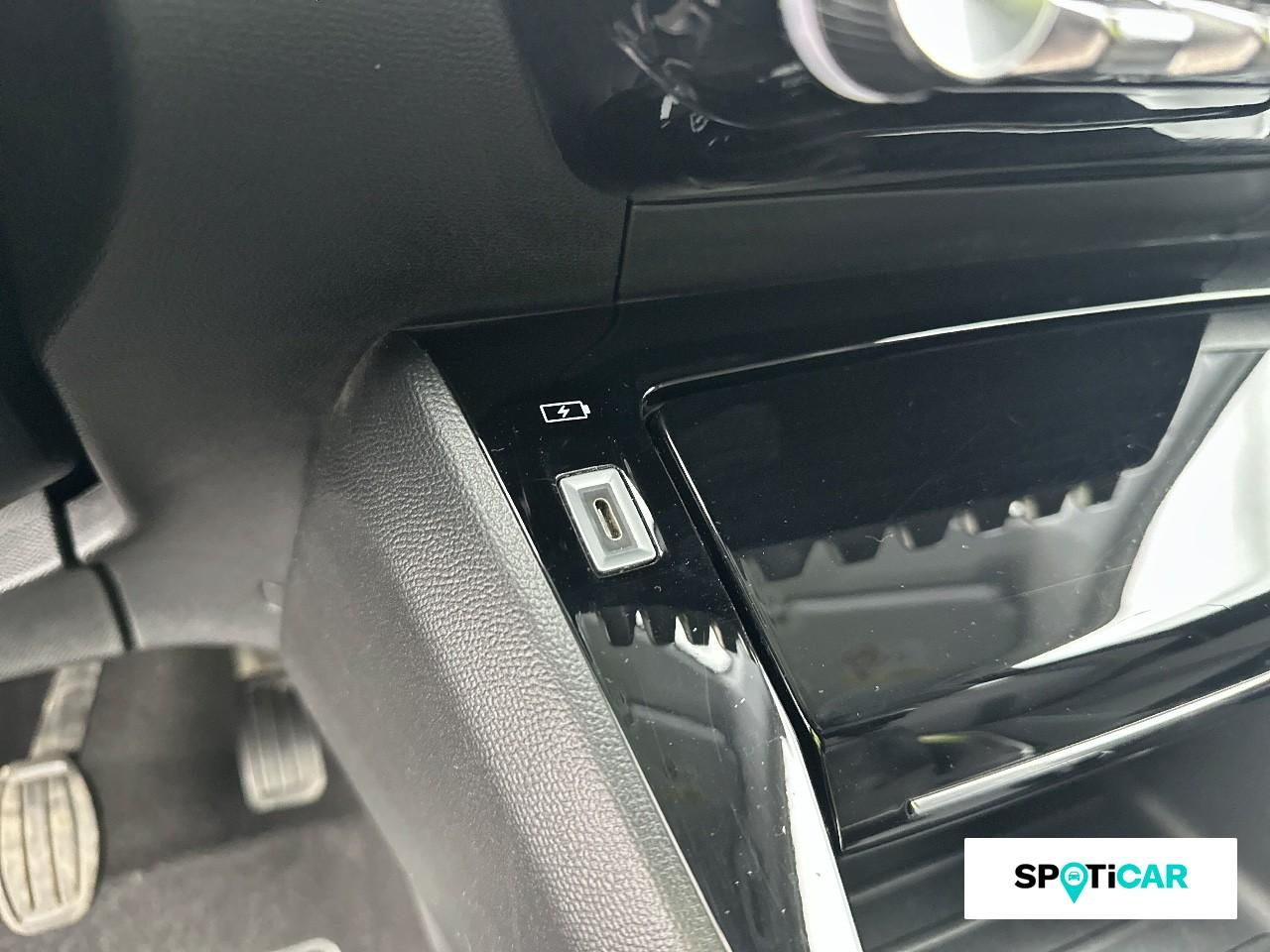 Peugeot 208 1.5 bluehdi 100ch s&s allure pack — photo 16