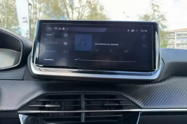Peugeot 208 hybrid 110 ch e-dcs6 — photo 28