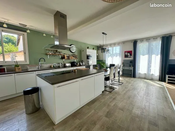 Bel appartement lumineux
