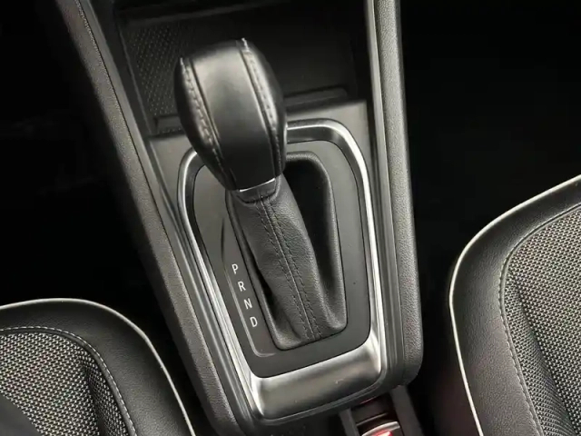 Renault Captur tce 140 edc - 21 — photo 82