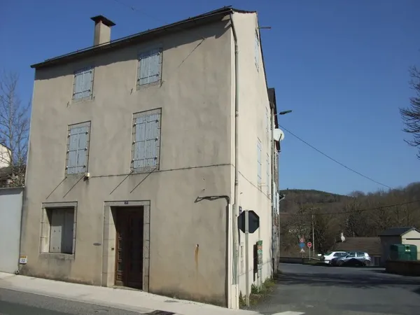 BRASSAC 81260, à 15/20 MN de CASTRES 81Maison BE 2 Garages
