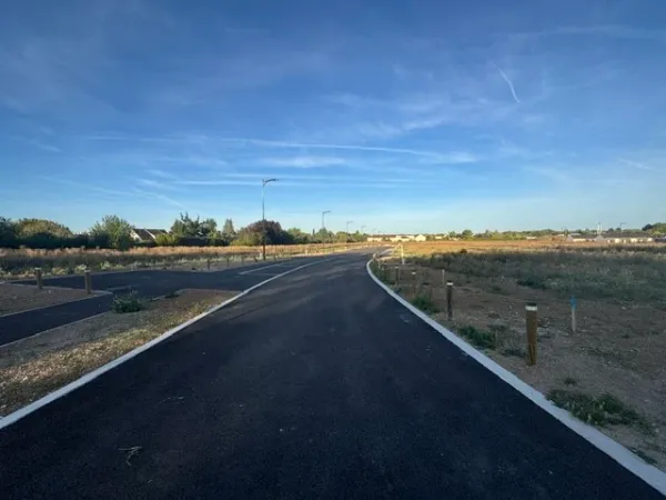 Terrain 616 m²