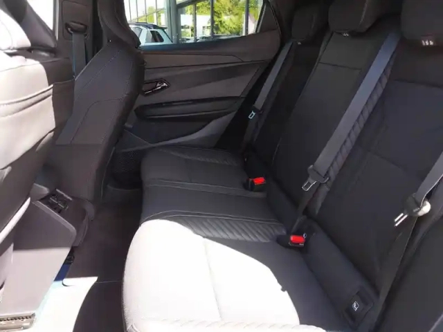 Renault Megane e-tech 220 ch autonomie confort — photo 9