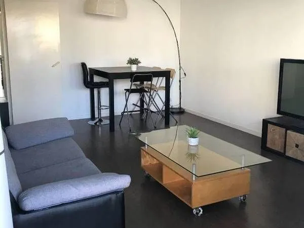 3 pièces 67m2 + parking proche boulevards