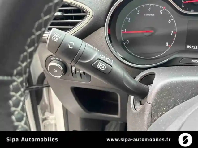 Opel Crossland 1.2 turbo 110 ch bvm6 — photo 30