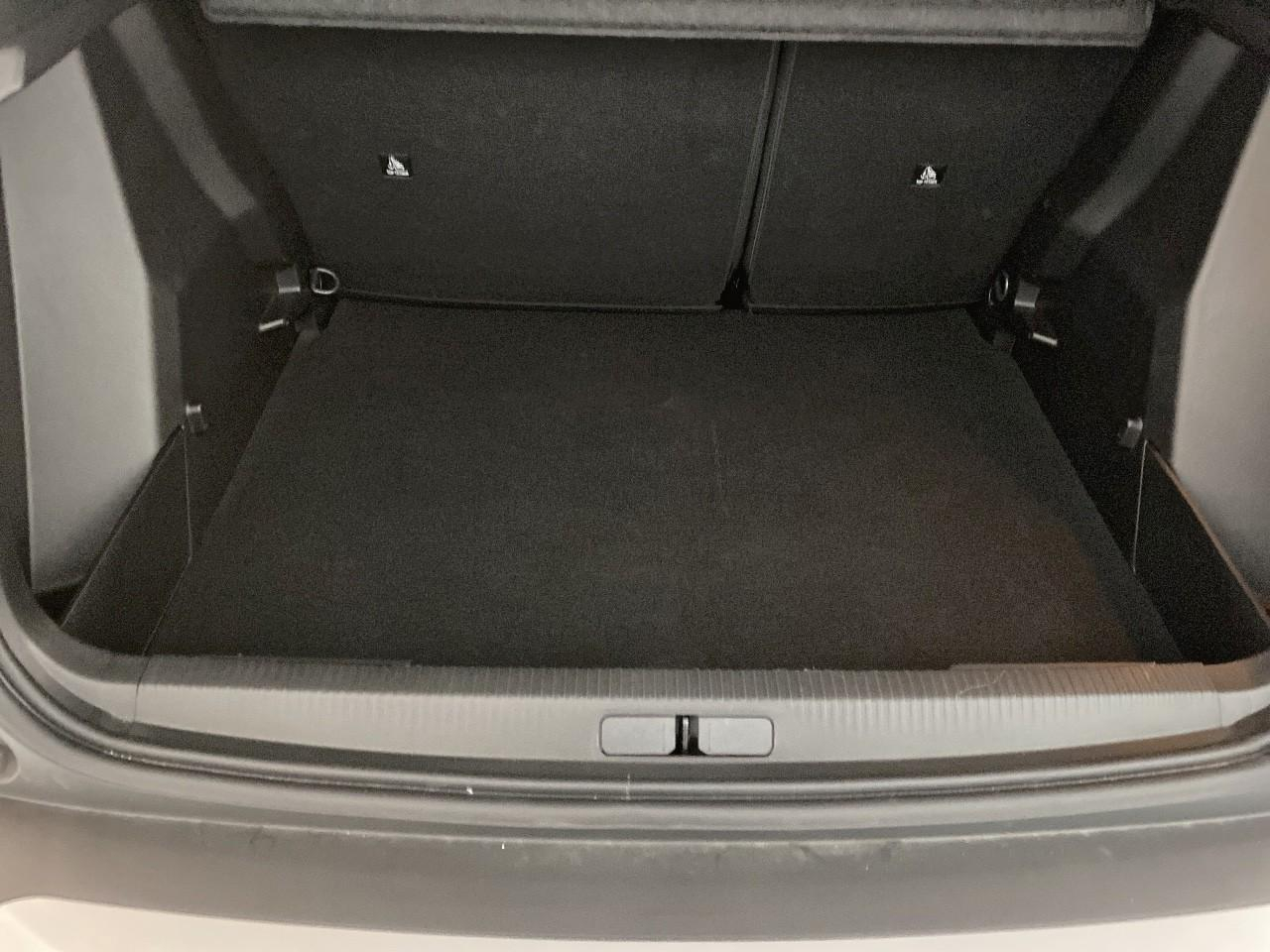 Peugeot 2008 hybrid 145 ch e-dcs6 allure — photo 6