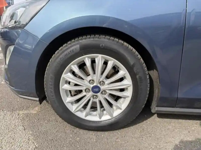 Ford Focus sw 1.5 ecoblue 120ch titanium bva — photo 9