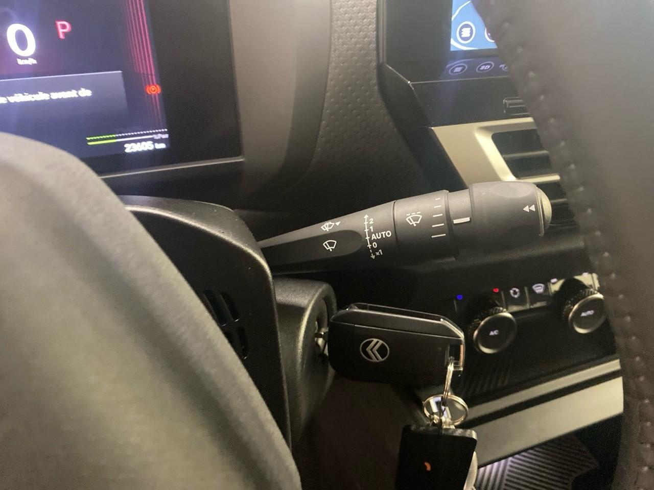 Citroën C4 X hybride 145 ch e-dcs6 plus — photo 20