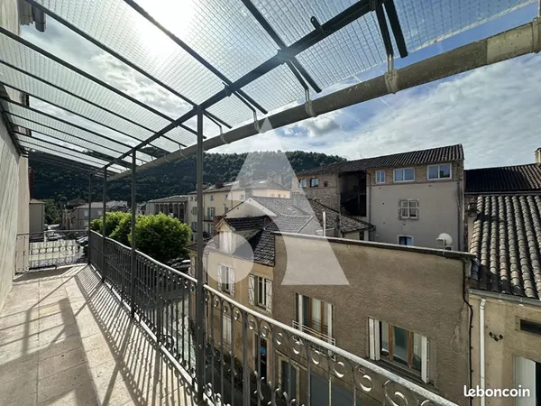 Immeuble 300 m²