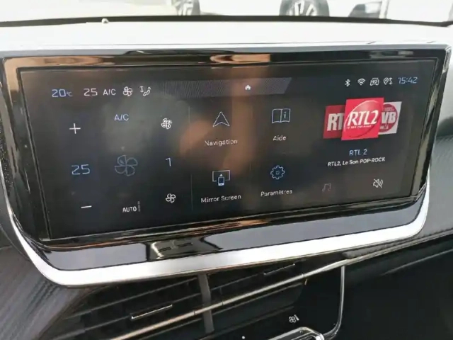 Peugeot 208 puretech 100 s&amp;s bvm6 — photo 20