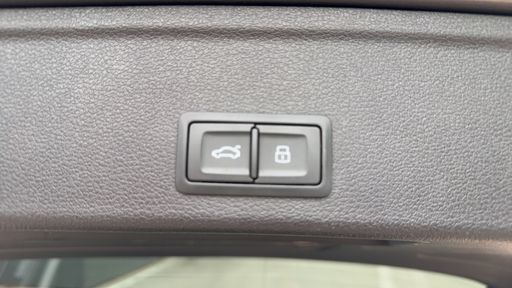 Audi A4 Avant 40 2.0 TDi Mild hybrid S Tronic7 204 Quattro - Avus – 2021 – 140273 km – Hybride diesel – Boîte Automatique — photo 28