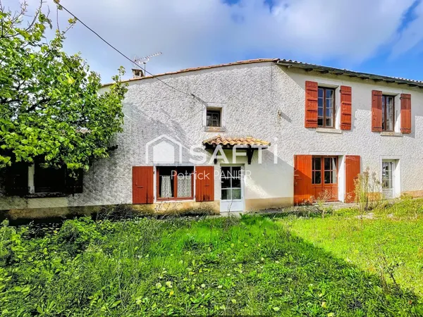 Maison à fort potentiel avec dépendances à Dampierre !