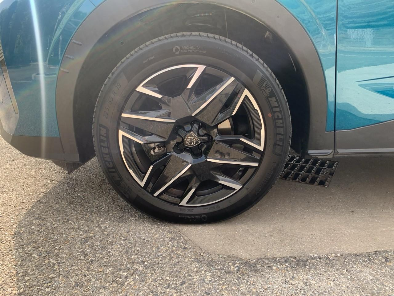 Peugeot 3008 1.2 hybrid 145ch gt e-dcs6 — photo 15