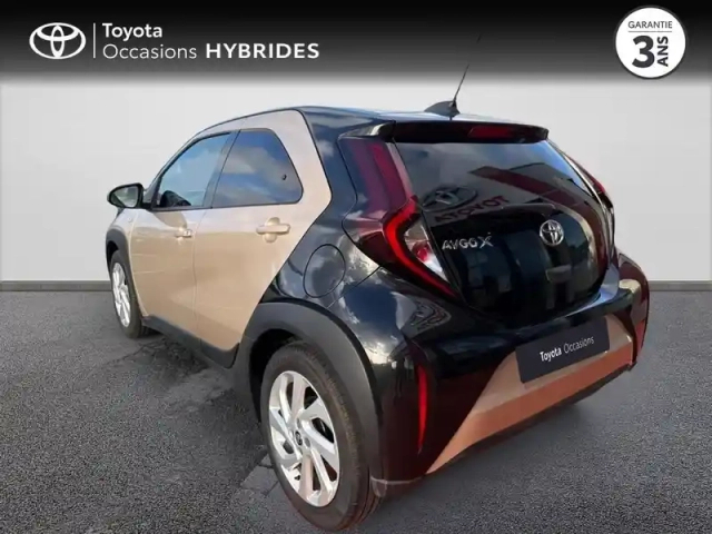 Toyota Aygo X 1.0 vvt-i 72ch design s-cvt — photo 4
