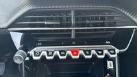 Peugeot 2008 1.2 100ch S&S Style — photo 18