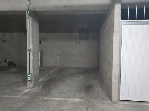 Place de parking sécurisée niveau -1