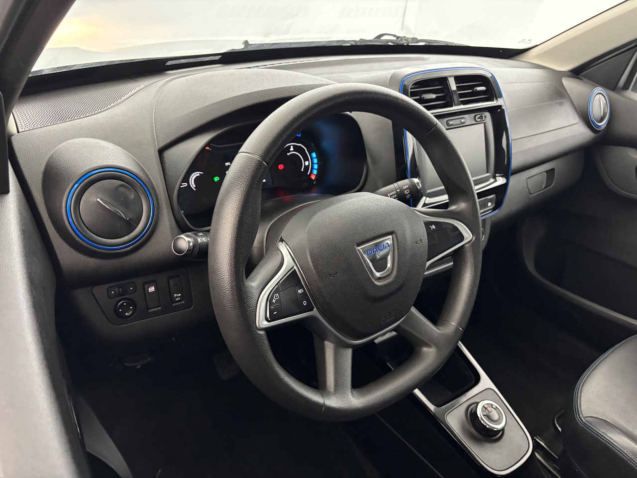Dacia Spring — photo 10