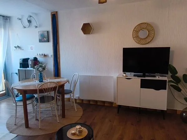Studio cabine+ parking privé