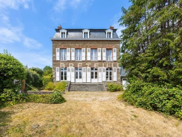 Maison 11 pièces 283 m²