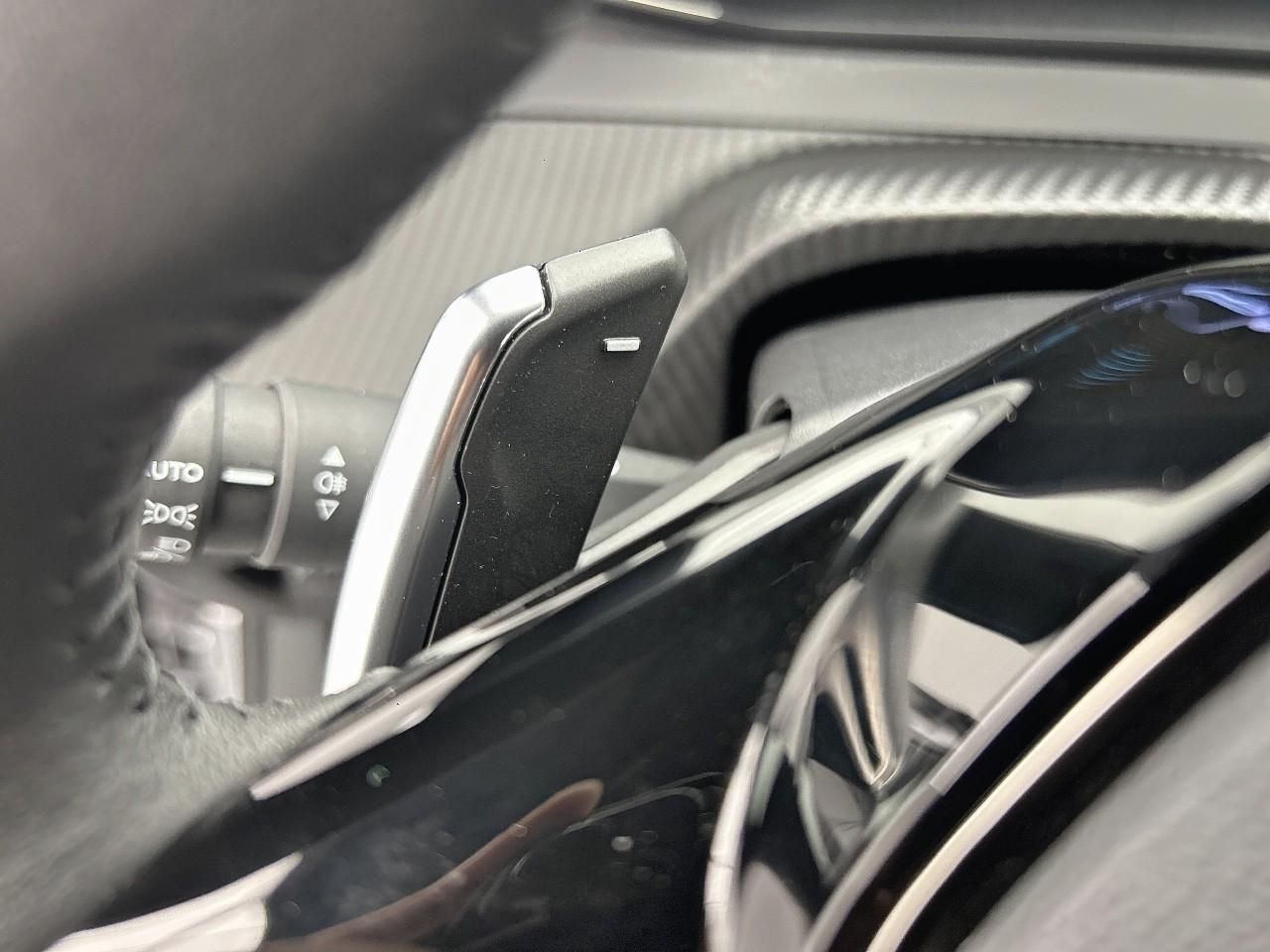 Peugeot 2008 hybrid 136 e-dcs6 active — photo 25