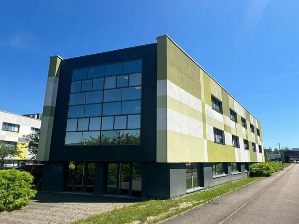 Bureau 280 m²