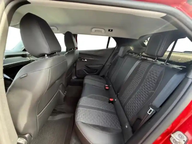 Peugeot 2008 e- 136ch roadtrip — photo 11